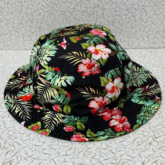 Hawaiian Floral Bucket Hat From Lids - Picture 1 of 5